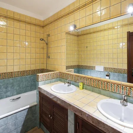 Near De *